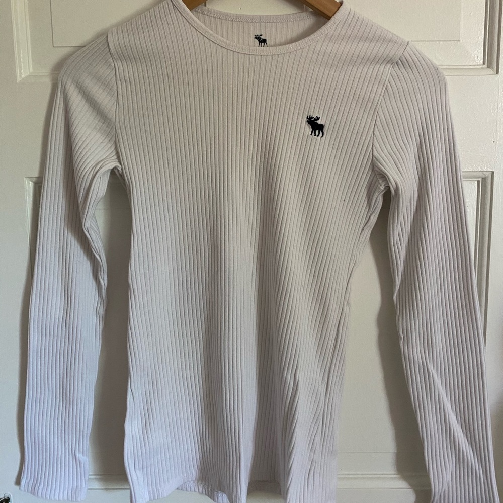 Long sleeve ripped white shirt